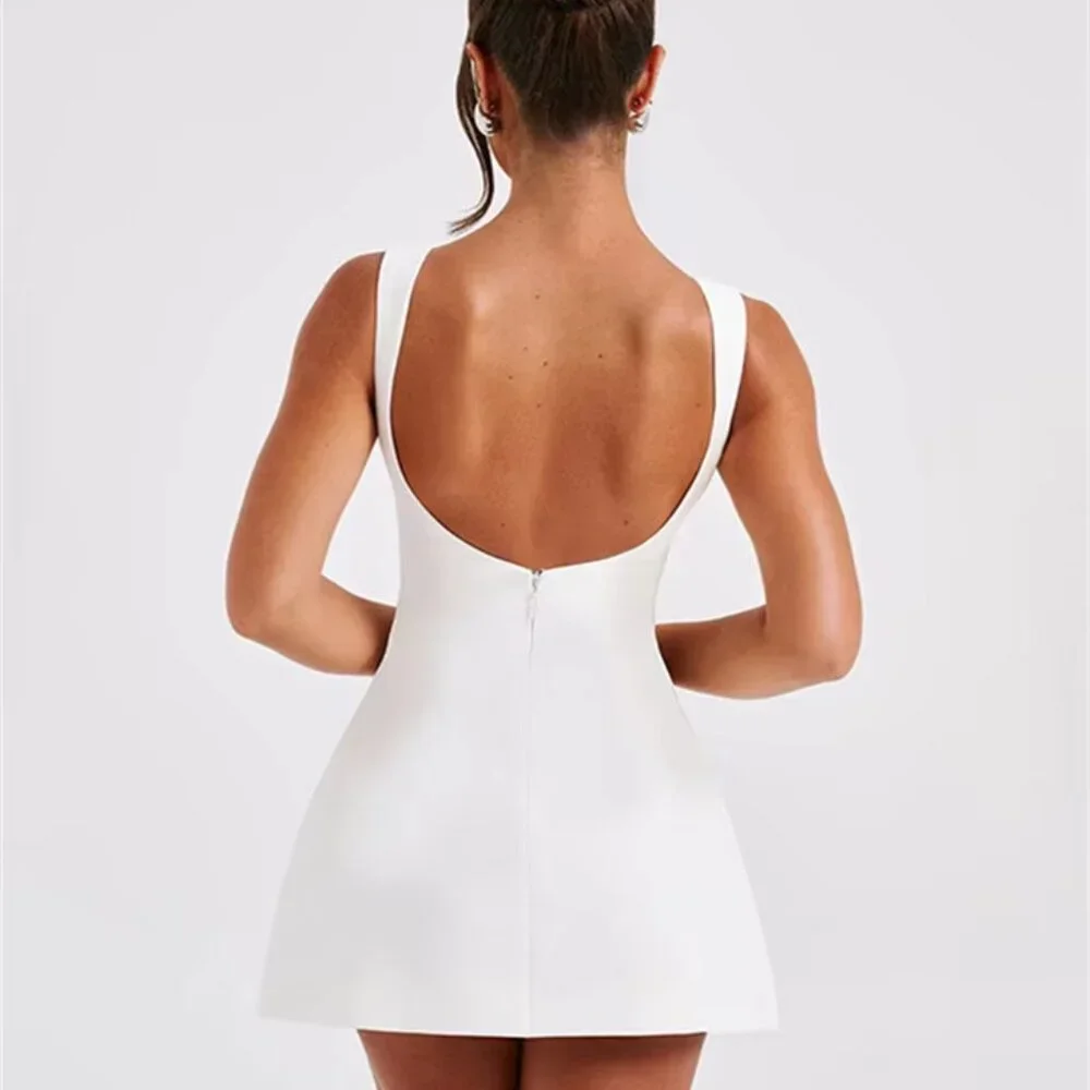 Elegant White Mini Dress with Boat Neck - Picture 3 of 6